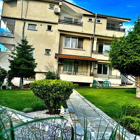Guestrooms Stoyanovi Черноморец Экстерьер фото