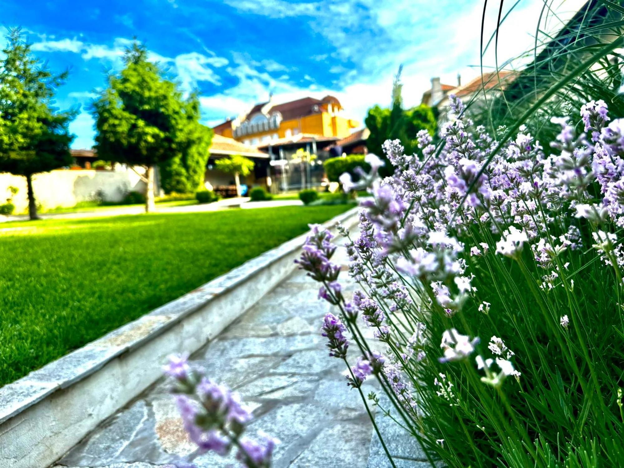 Guestrooms Stoyanovi Черноморец Экстерьер фото