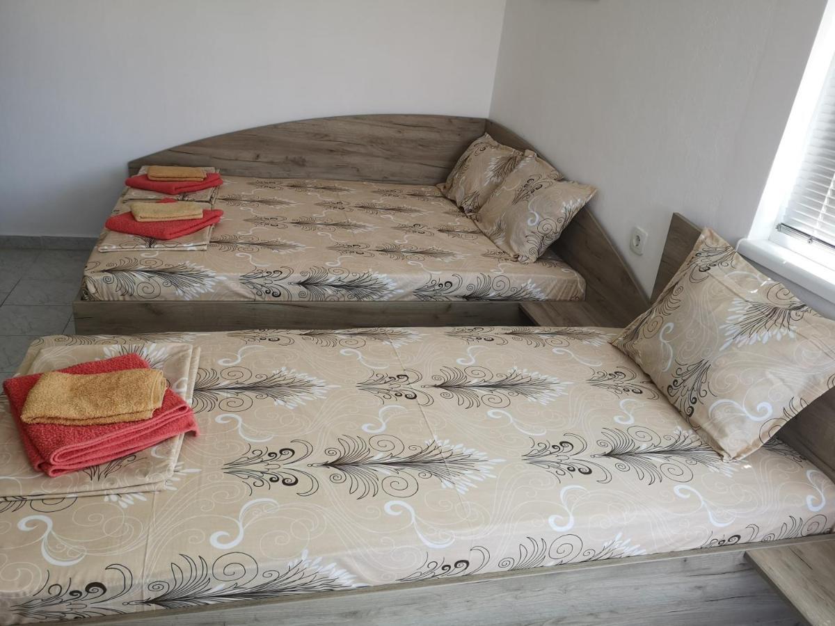 Guestrooms Stoyanovi Черноморец Экстерьер фото