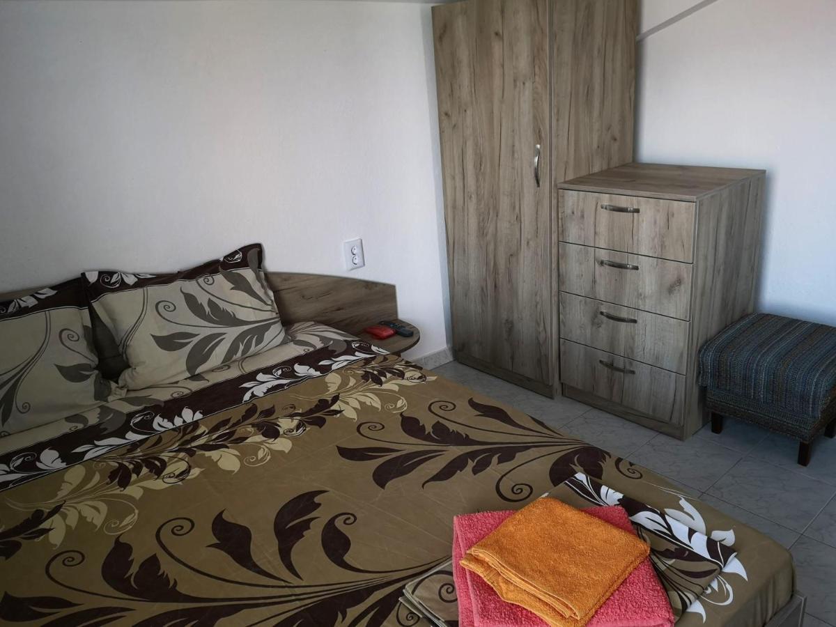 Guestrooms Stoyanovi Черноморец Экстерьер фото